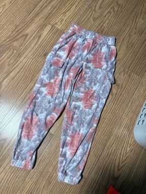 SO Women's Tie-Dye Cargo Joggers in Coral Pink and Gray